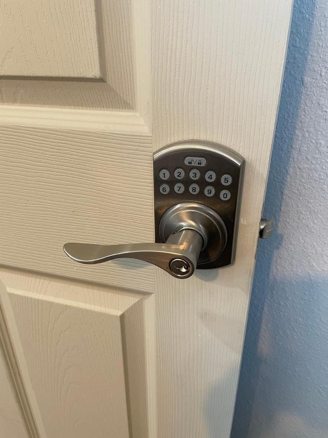 Private Room In Los Angeles With Wifi, Tv, And View Of Hollywood Sign & Shared Kitchen Dış mekan fotoğraf