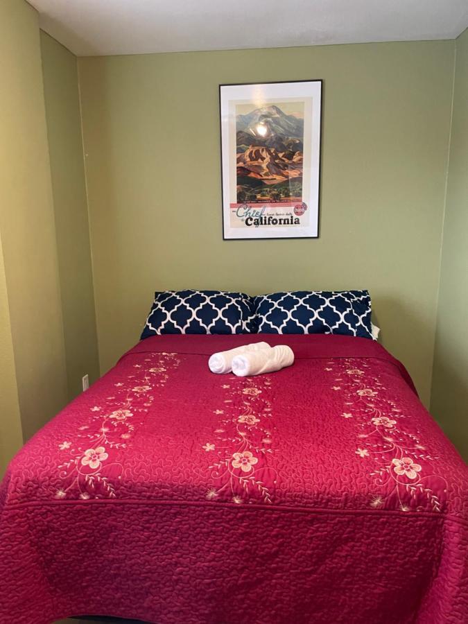 Private Room In Los Angeles With Wifi, Tv, And View Of Hollywood Sign & Shared Kitchen Dış mekan fotoğraf