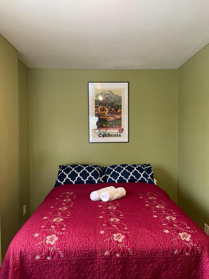 Private Room In Los Angeles With Wifi, Tv, And View Of Hollywood Sign & Shared Kitchen Dış mekan fotoğraf
