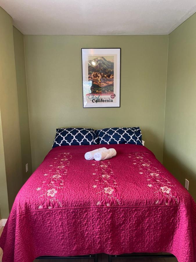 Private Room In Los Angeles With Wifi, Tv, And View Of Hollywood Sign & Shared Kitchen Dış mekan fotoğraf